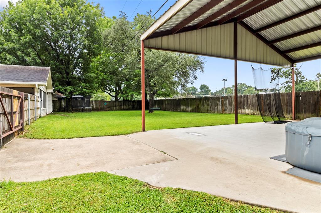 COUNTRY EAST ADDN TEAGUE - Residential