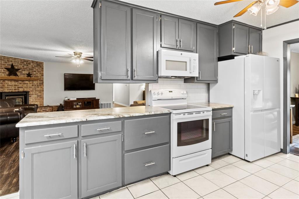 COUNTRY EAST ADDN TEAGUE - Residential