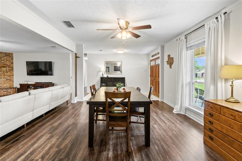COUNTRY EAST ADDN TEAGUE - Residential