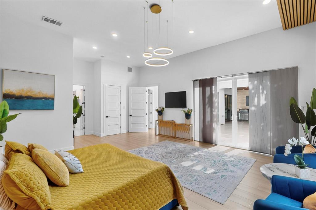 Randalls Plainview - Residential