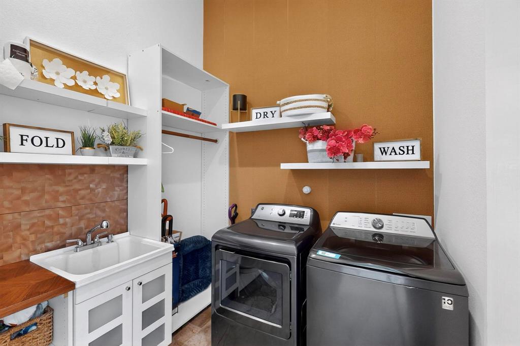Randalls Plainview - Residential