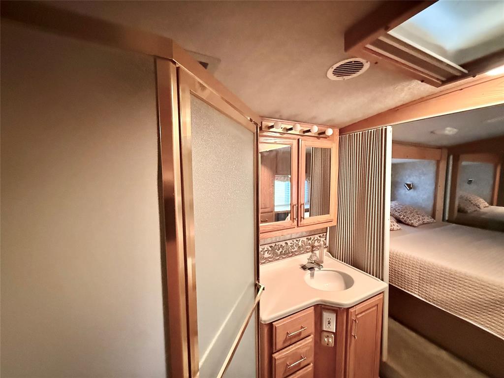 White Oak Shores - Residential