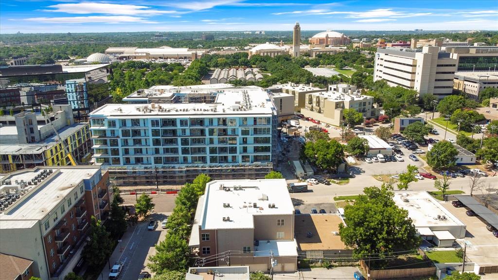 3300 W 7th Condo - Residential