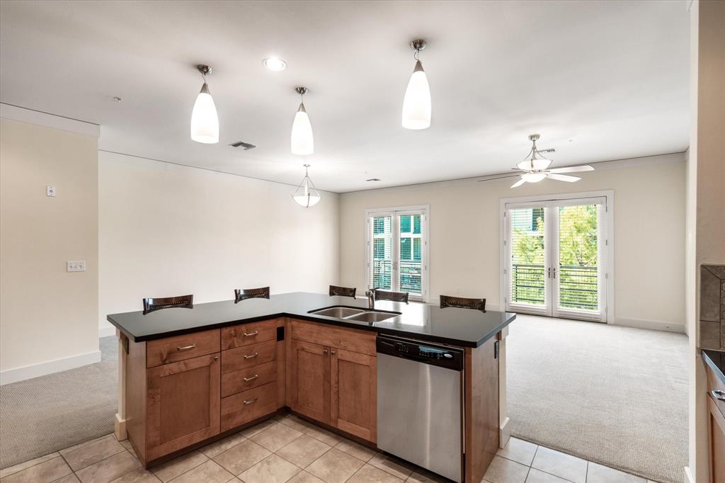 3300 W 7th Condo - Residential