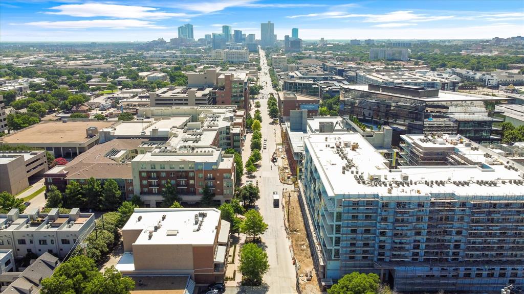 3300 W 7th Condo - Residential