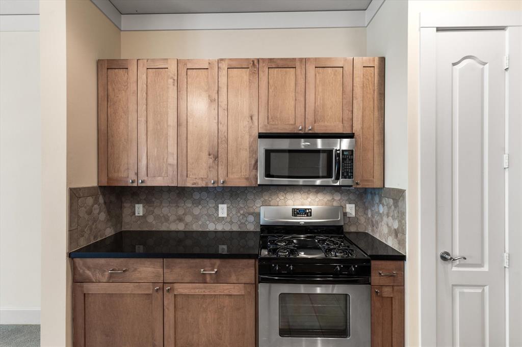 3300 W 7th Condo - Residential