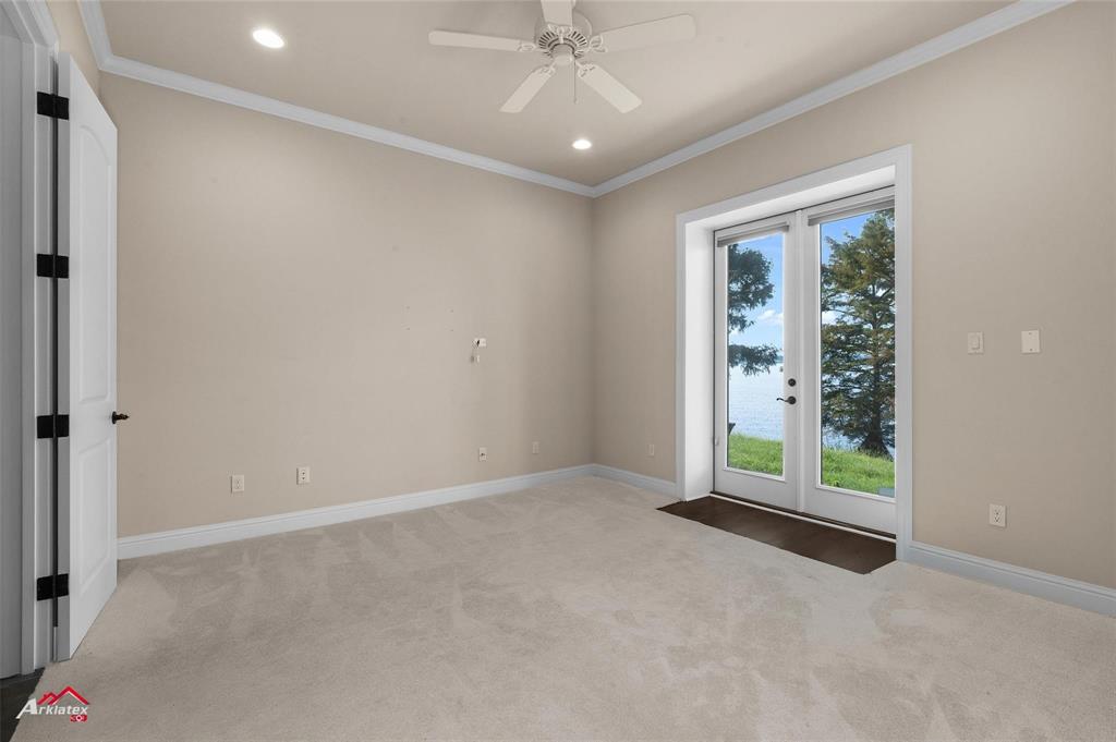 Lake Pointe Place - Residential