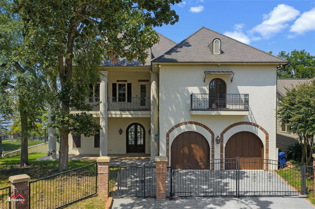 Lake Pointe Place - Residential