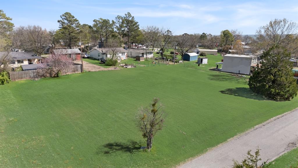 Whispering Oaks - Land