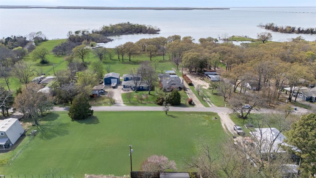 Whispering Oaks - Land