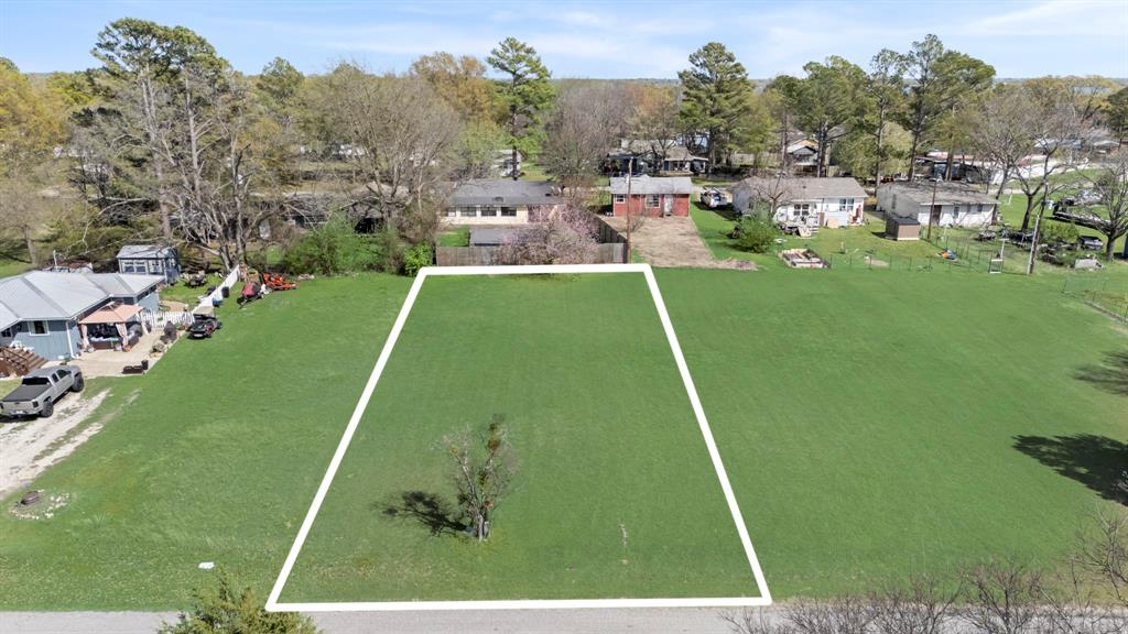 Whispering Oaks - Land