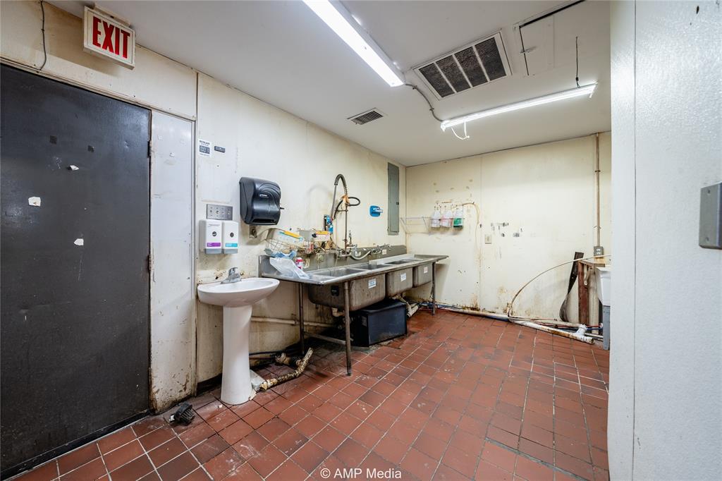 Bunkley Stamford - Commercial Sale
