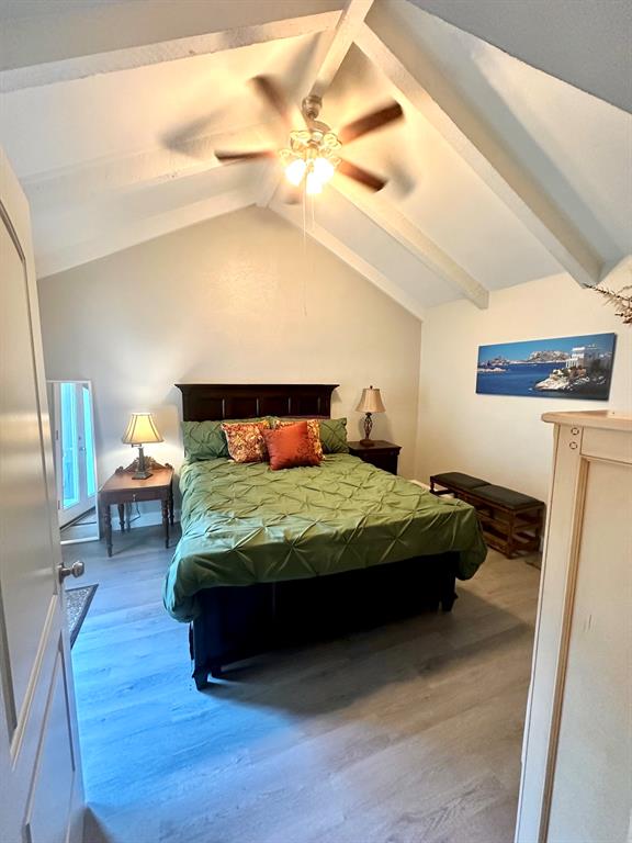 Saint Claire Woods Twnhs - Residential