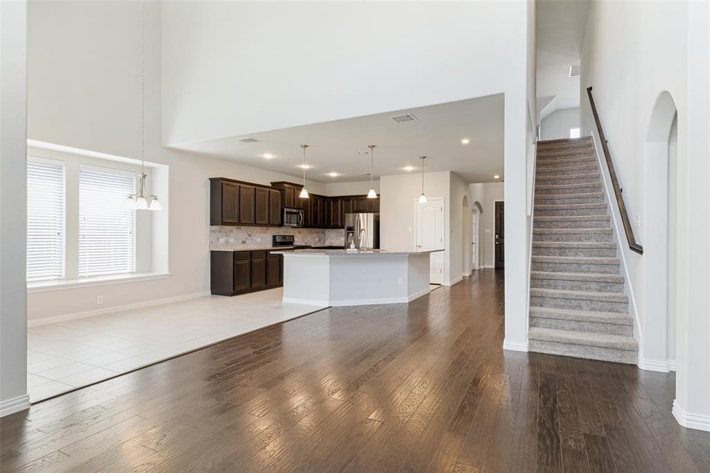 OAK CREEK TRAILS - Residential