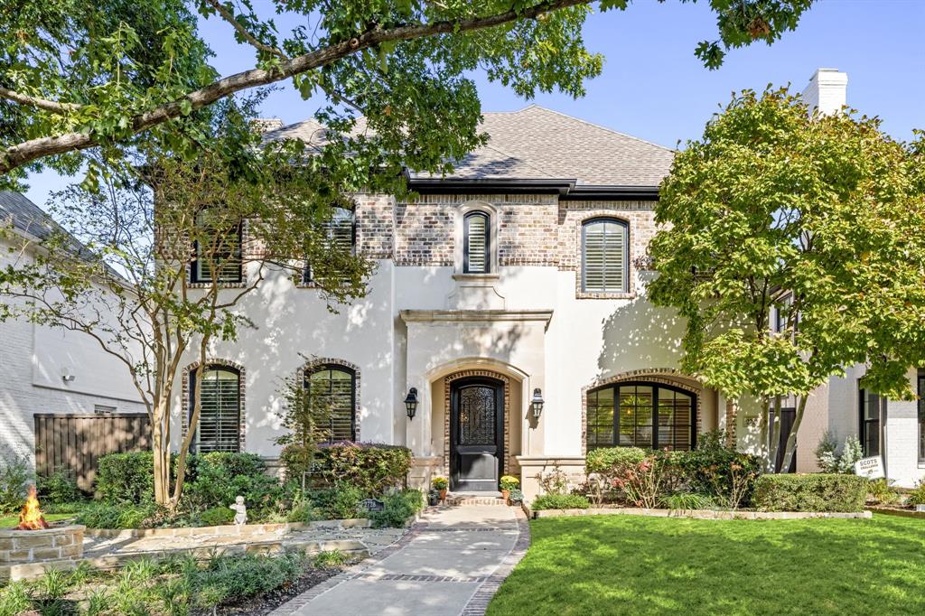 Summitt Lawn - Residential