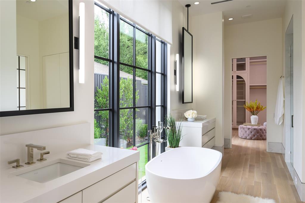 Northaven Manor - Residential