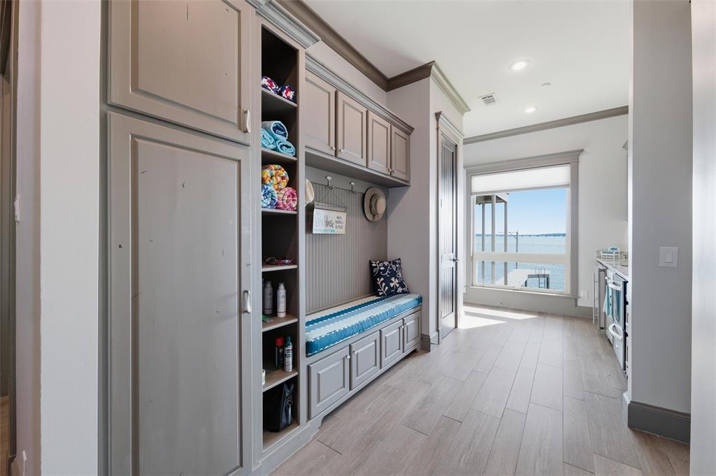 Bushwhacker Peninsula Sub - Residential