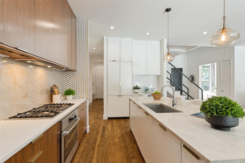 Ross Ave Annex - Residential
