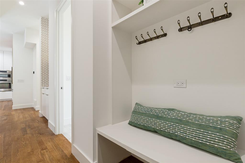 Ross Ave Annex - Residential