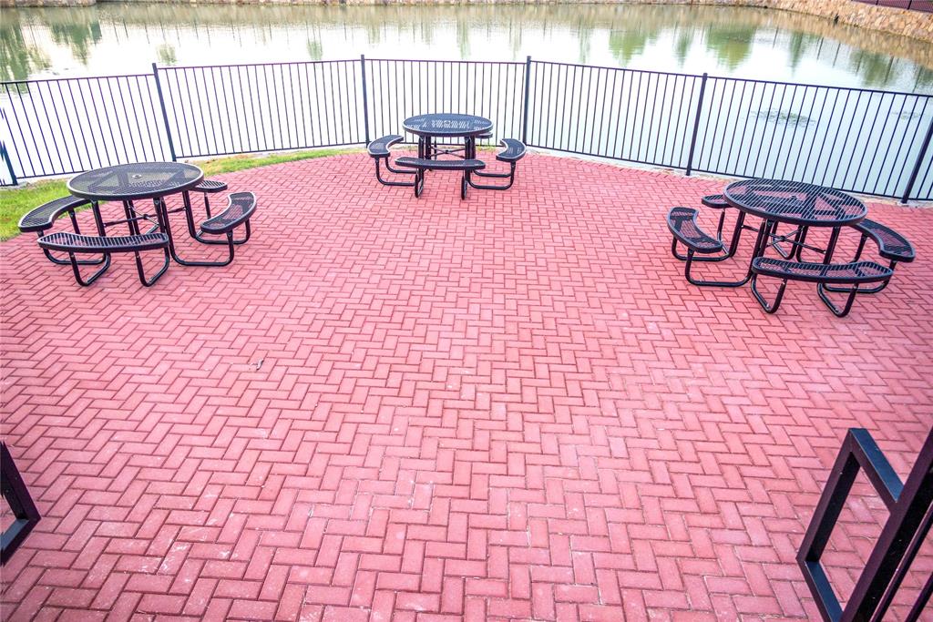 LEGACY CROSSING - Commercial Sale