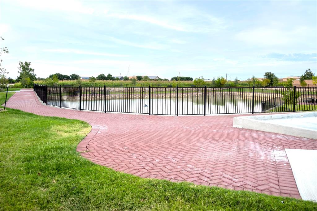 LEGACY CROSSING - Commercial Sale
