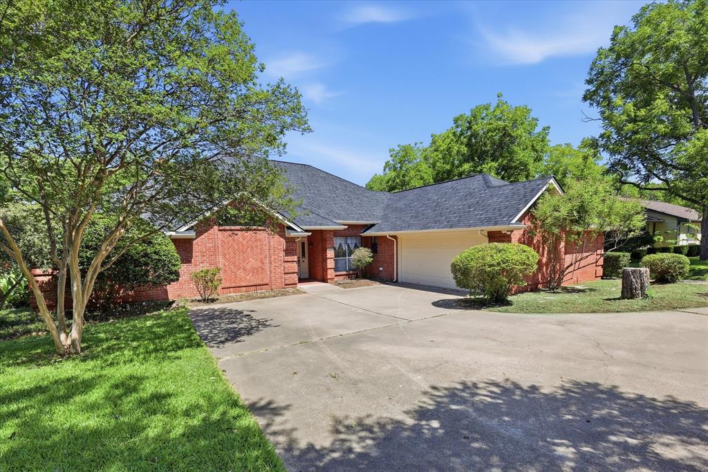 Decordova Bend Estate - Residential