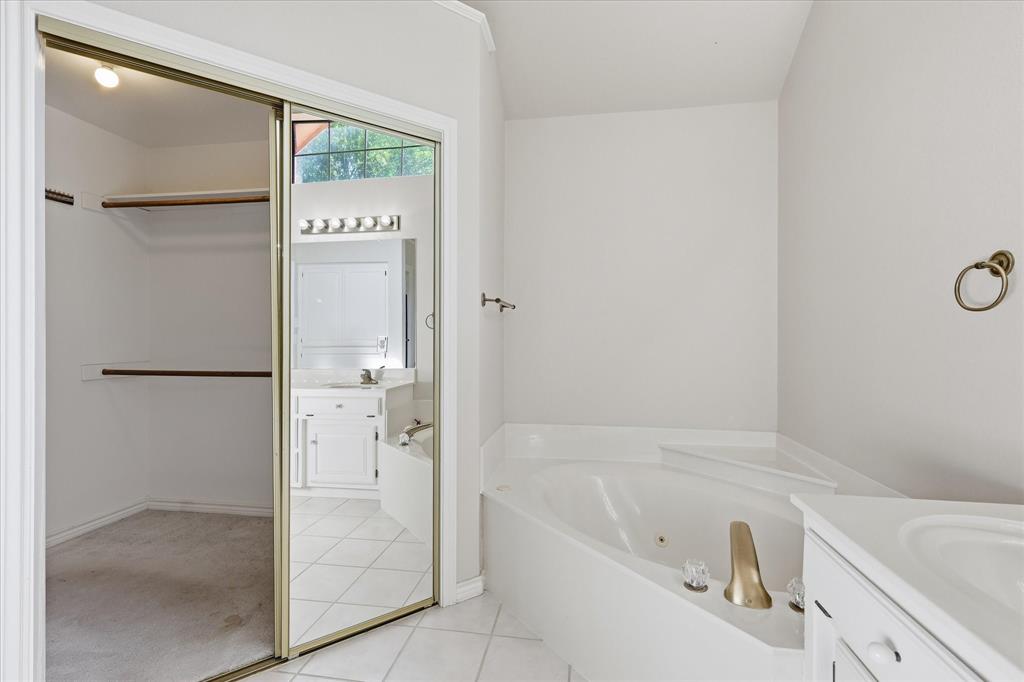 Decordova Bend Estate - Residential