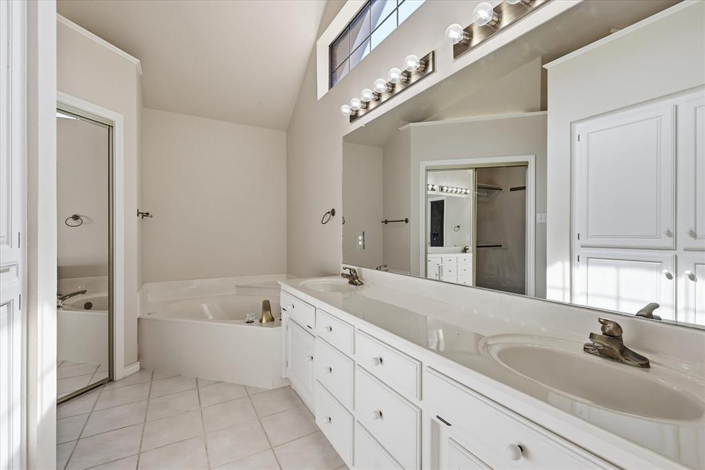 Decordova Bend Estate - Residential