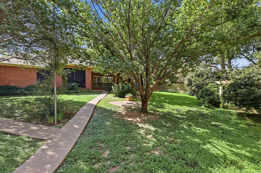 Decordova Bend Estate - Residential