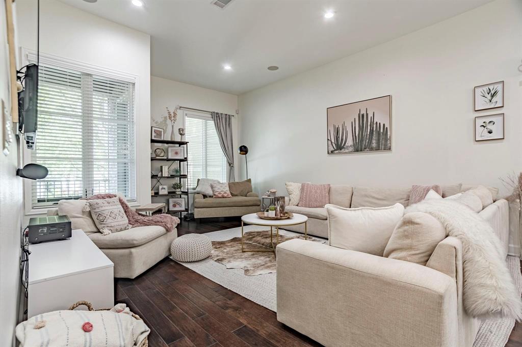 Vine Condos Ph I - Residential