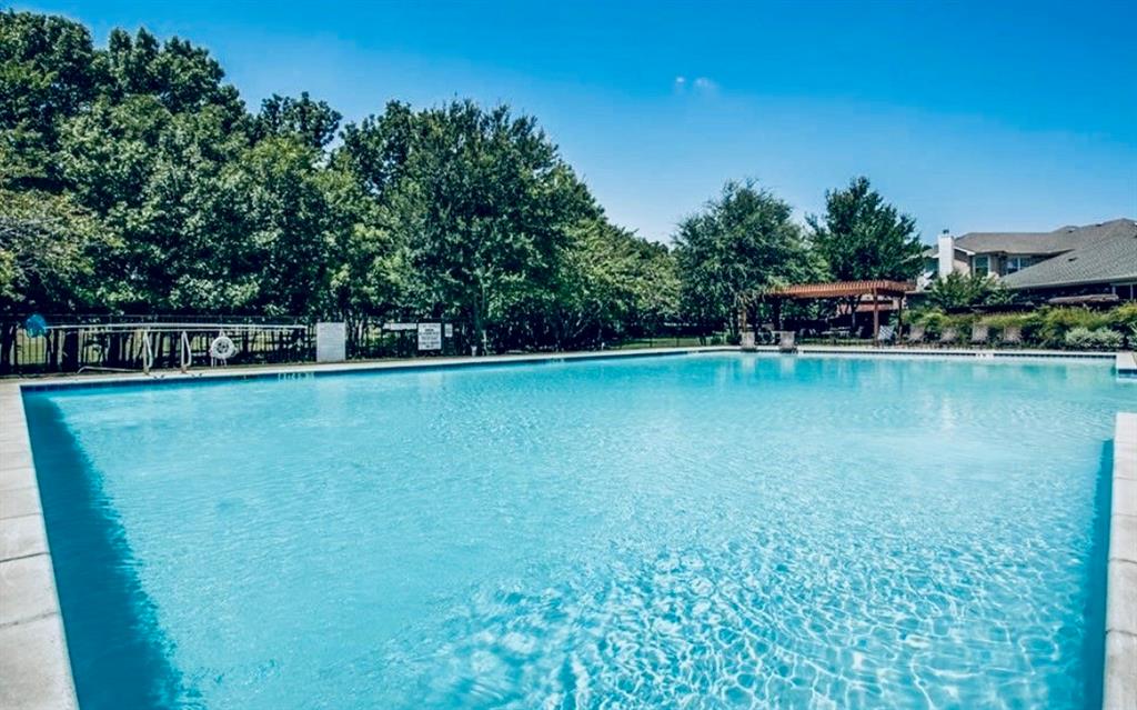 Oak Point Estates - Residential