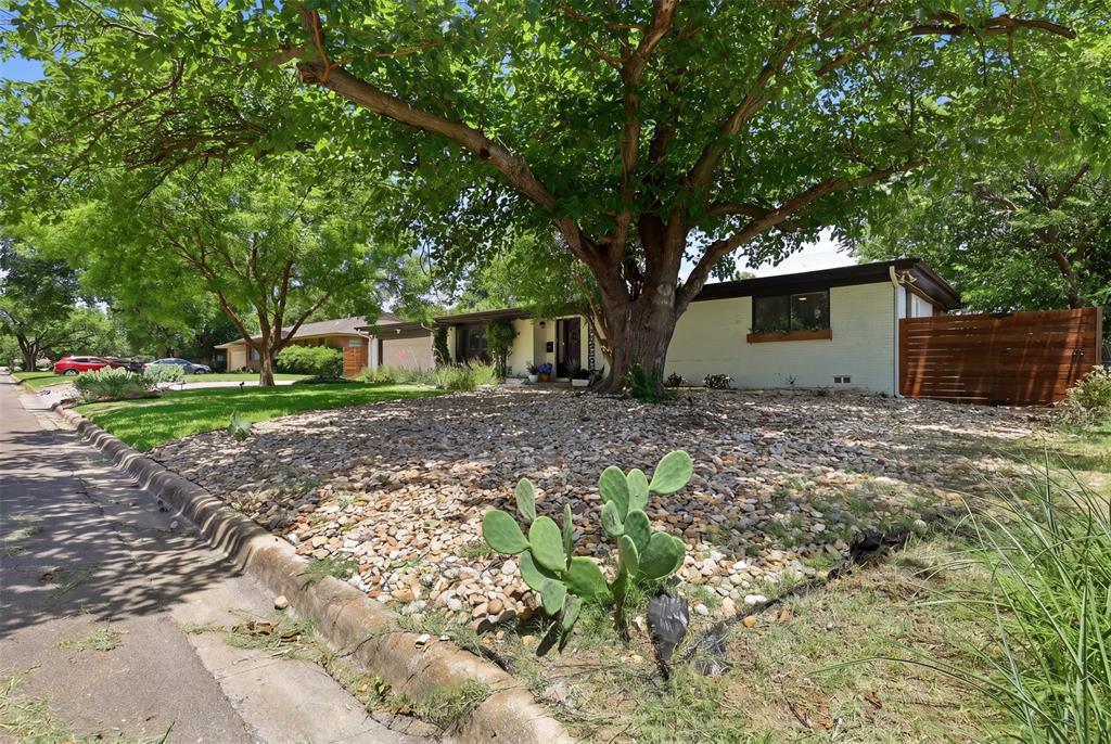 Brooks-Moreland Add - Residential