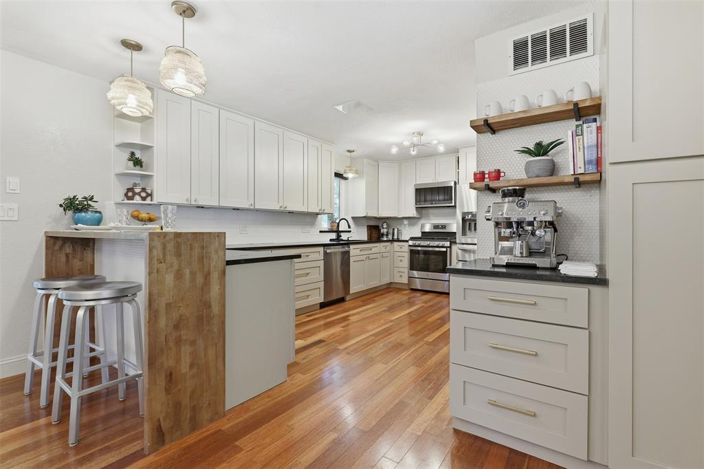 Brooks-Moreland Add - Residential