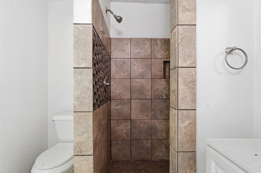 Cedar Crest Village 05 - Residential