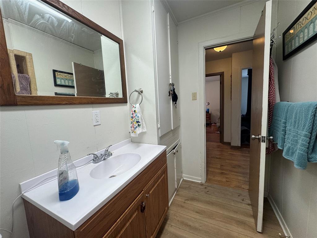 A0499 LUNDT, F - Residential