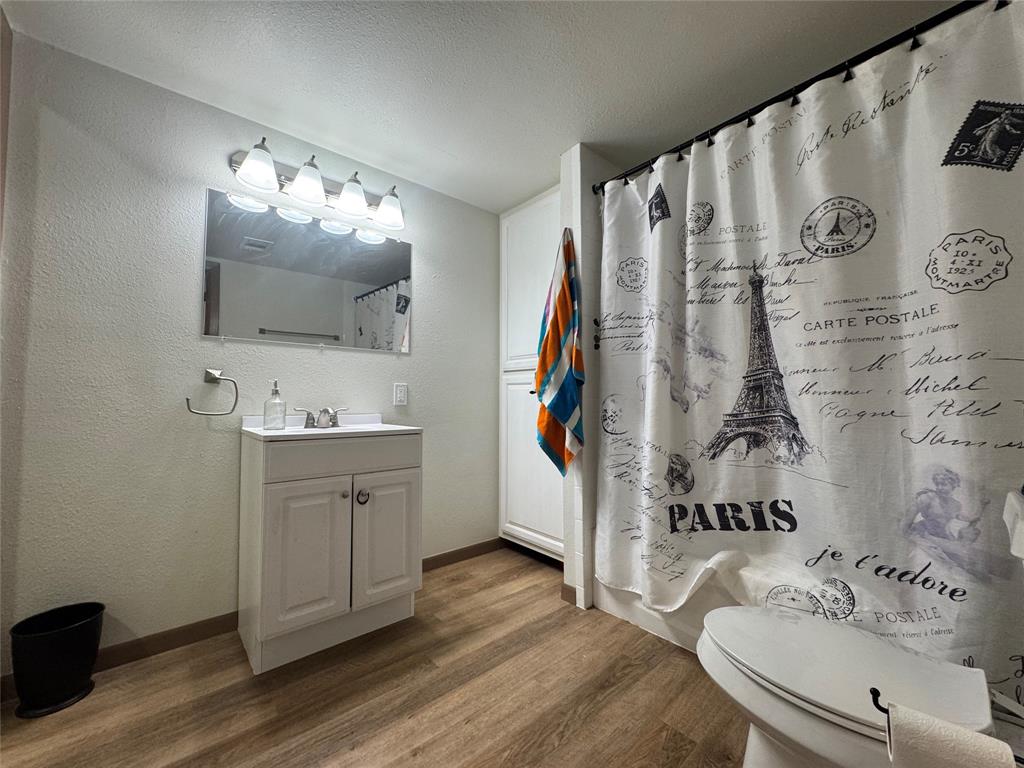 A0499 LUNDT, F - Residential