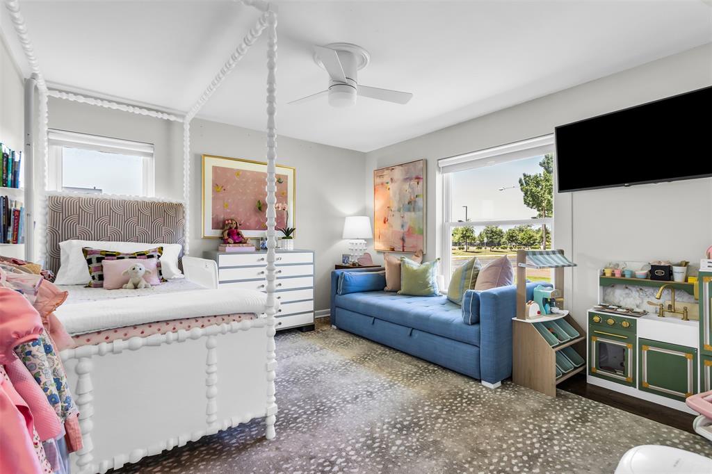 Walnut Hill Manor - Residential