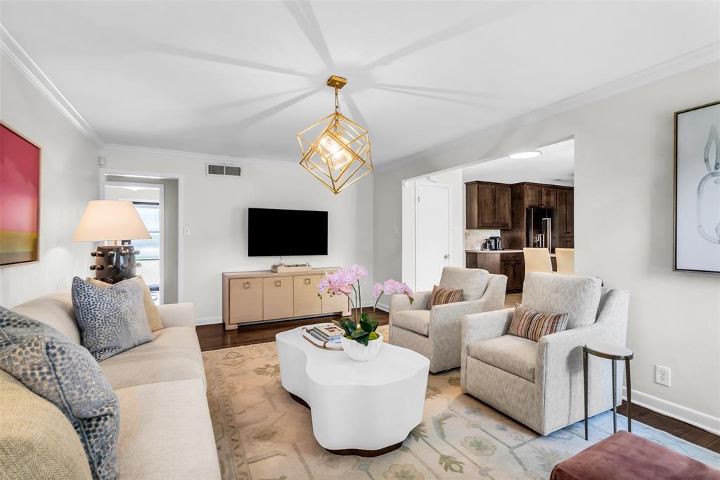 Walnut Hill Manor - Residential