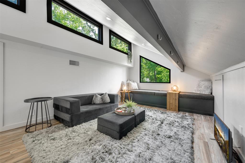 Thunderbird Point - Residential