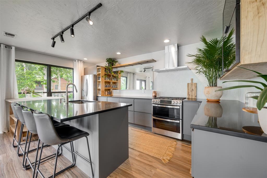 Thunderbird Point - Residential