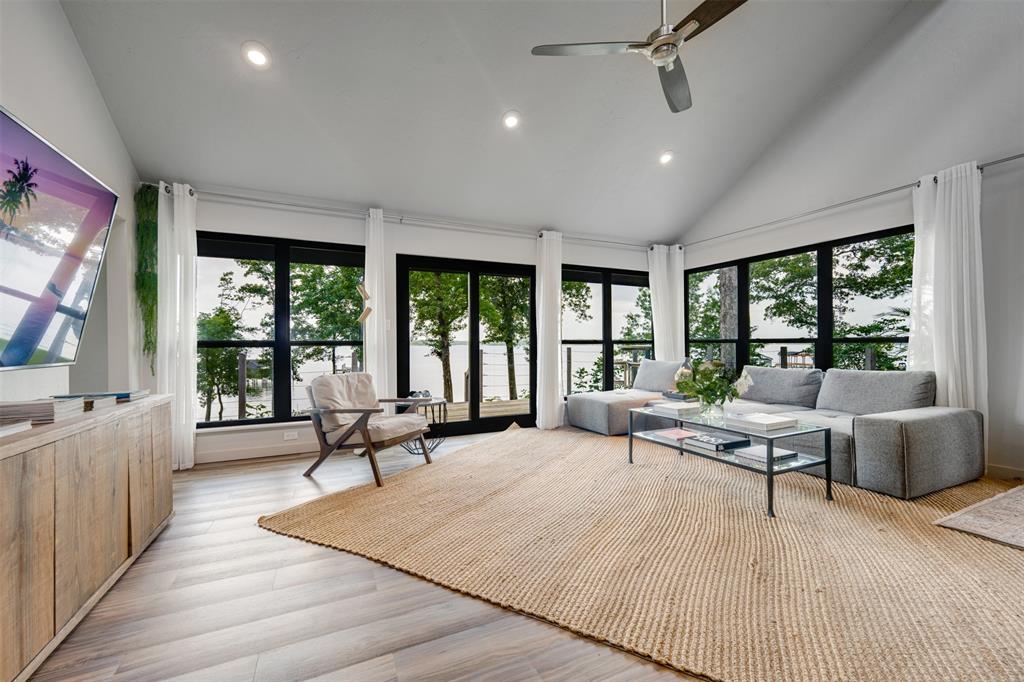 Thunderbird Point - Residential