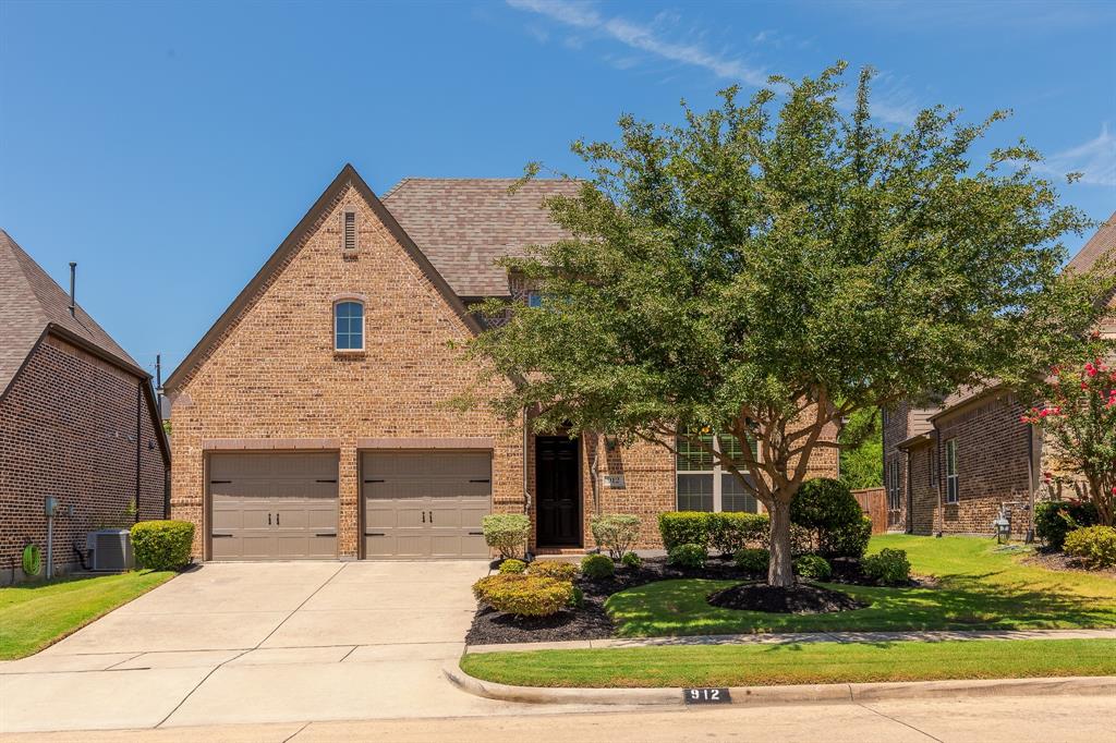 Thoughtfully designed and impeccably maintained, this one-story home in McKinney's sought-after Hardin Lake community offers 3 bedrooms, 2 bathrooms, and 2,465 square feet of flexible living space. Built in 2015 with a HERS® Index Score of 86, the home combines energy-efficient construction with the open-concept layout and functional spaces today's buyers are looking for, while hand-scraped hardwood flooring enhances the main living areas.

The spacious living room is anchored by a stone fireplace and flows seamlessly into a chef-inspired kitchen featuring a gas cooktop, granite countertops, an oversized island, abundant cabinetry, and generous prep space. A formal dining room provides an elegant setting for entertaining or everyday gatherings.

Flexible living spaces set this home apart, including a dedicated office for remote work and a private media room that offers the flexibility to serve as a game room, hobby room, or private retreat as your needs evolve.

The spacious primary suite offers a relaxing retreat with a soaking tub, dual vanities, a dedicated makeup station, walk-in closet, and separate shower. Abundant natural light and quality finishes create a warm, inviting atmosphere throughout.

Step outside to a private stone courtyard framed by a beautiful stone wall and backing to Hardin Lake's protected greenbelt, creating an inviting outdoor living space with mature landscaping and exceptional privacy.

Residents of Hardin Lake enjoy a peaceful neighborhood setting surrounded by a community lake, mature trees, scenic green space, and natural creek corridors, all conveniently located less than three miles from US-75, SH-121, shopping, dining, and everyday conveniences.

Whether you're hosting friends, working from home, or simply enjoying the privacy of a one-story home surrounded by protected green space, 912 Snyder Drive offers the comfort, flexibility, energy efficiency, and everyday ease that make a house feel like home.