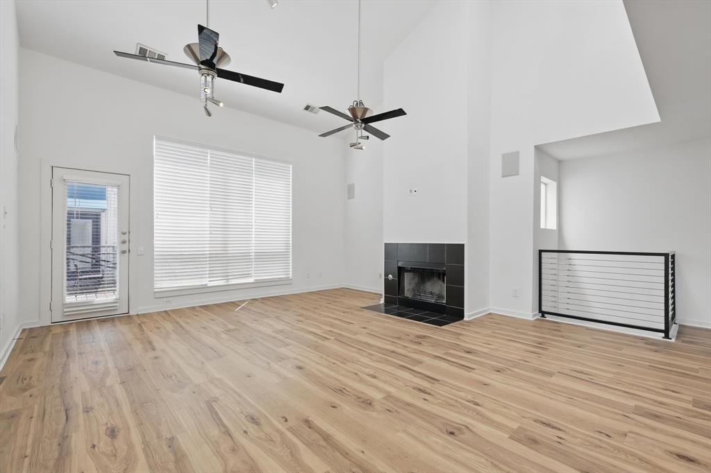 Peak Street Twnhms - Residential