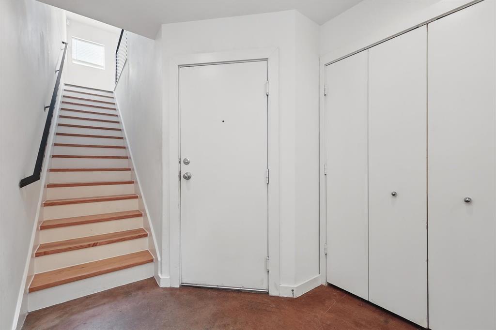 Peak Street Twnhms - Residential