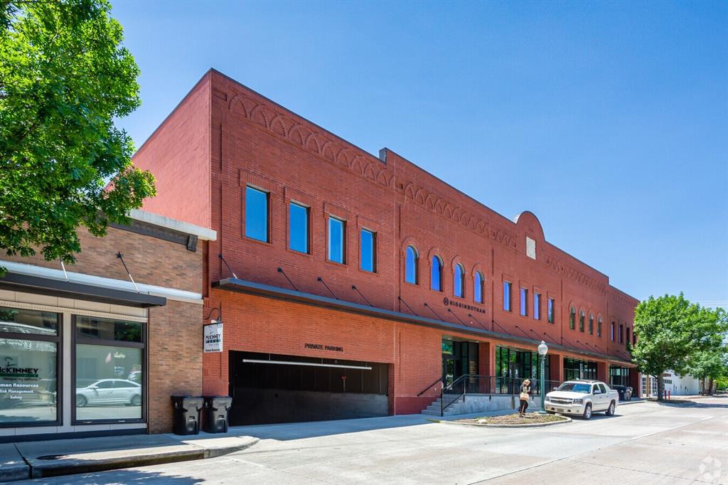 Rare opportunity and spectacular building located in the heart of vibrant Downtown McKinney. Home to , food &  Pavitra Organic Day Spa, Lockwood Distillery, Grand Hotel auxiliary units and Executive Business Offices. 100 percent leased. Private and gated underground parking.