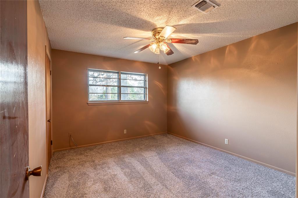 PT A814 E R ROGERS VEY - Residential