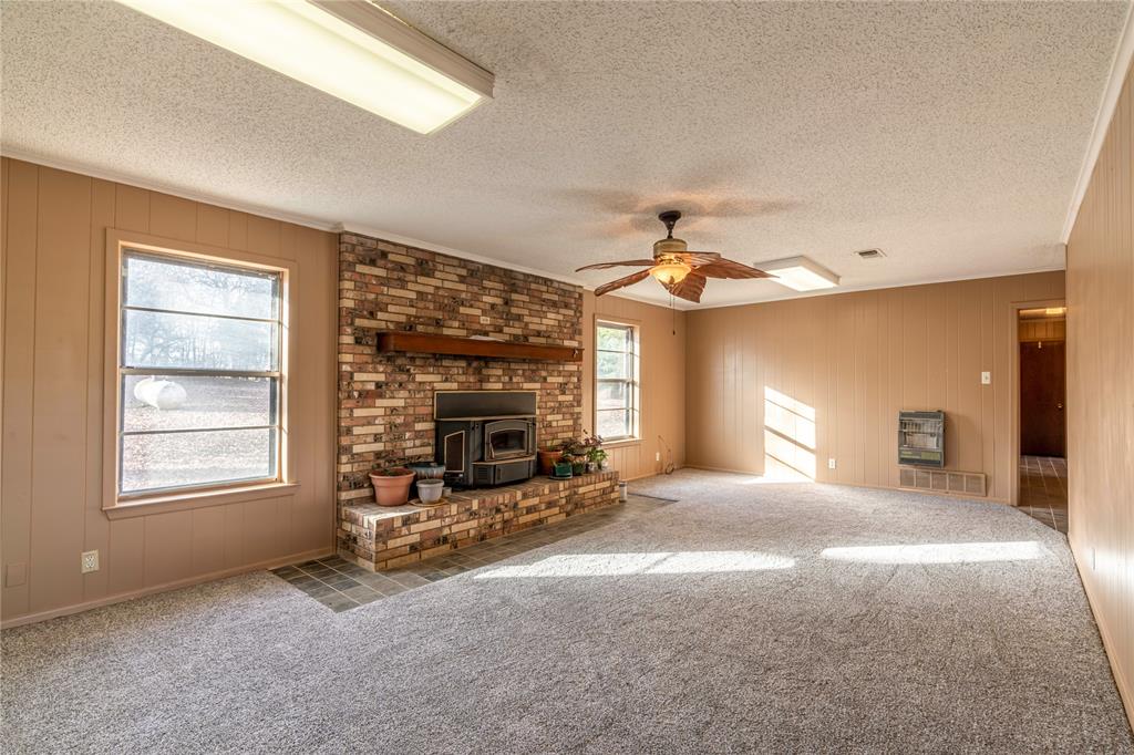PT A814 E R ROGERS VEY - Residential