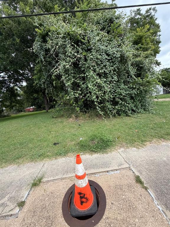 BLK 5845 - Land