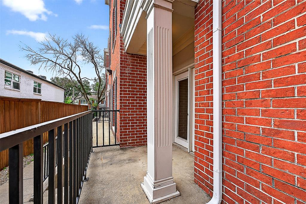 Ascot Place Condos - Residential