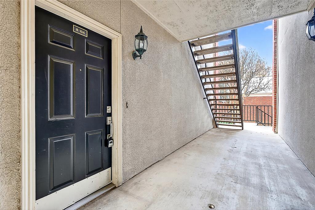 Ascot Place Condos - Residential